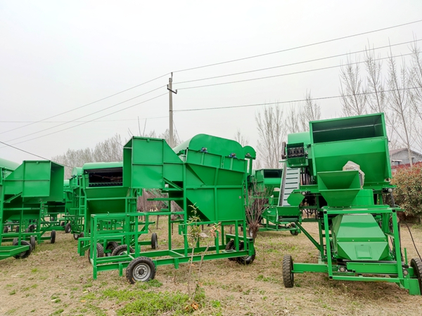 2022年大型花生摘果機(jī) 2022年大型花生摘果機(jī)