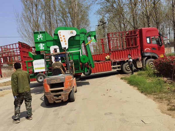 發(fā)貨現(xiàn)場(chǎng) 發(fā)貨現(xiàn)場(chǎng)